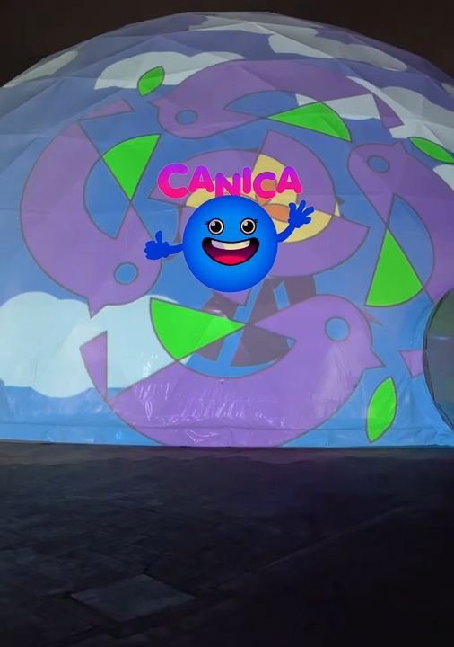 La Domósfera con la Canica Azul proyectada por fuera
